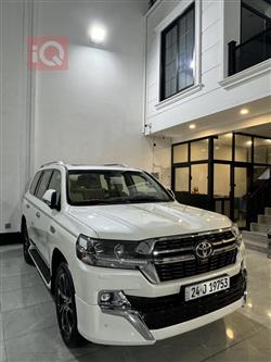 تويوتا لاندكروزر